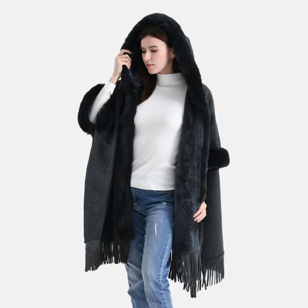 LA MAREY - Poncho aus Webpelz mit Fransen und Fleecefutter, Einheitsgr&ouml;&szlig;e, Grau image number 4