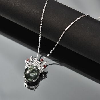 Viktorianische Bl&uuml;te - Sibirischer Seraphinite, Roter Granat Anh&auml;nger mit Kette ca. 50 cm, 925 Silber platiniert ca. 5.08 ct