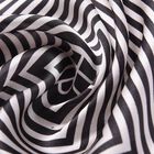 LA MAREY 100% natürlicher Maulbeerseiden Schal, Größe: 52x52 cm, Labyrinth Muster image number 3