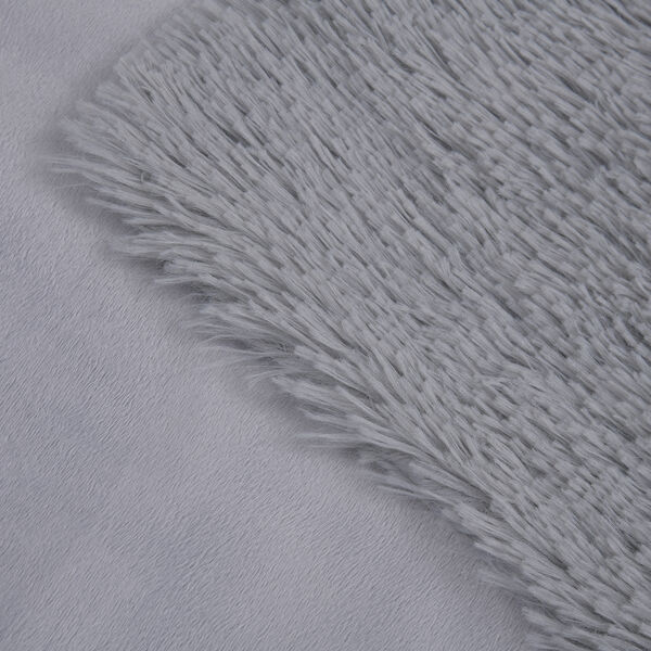 SERENITY NIGHT: 3er-Set - Überwurf und 2 Kissenbezüge aus Kunstfell, Grau image number 6